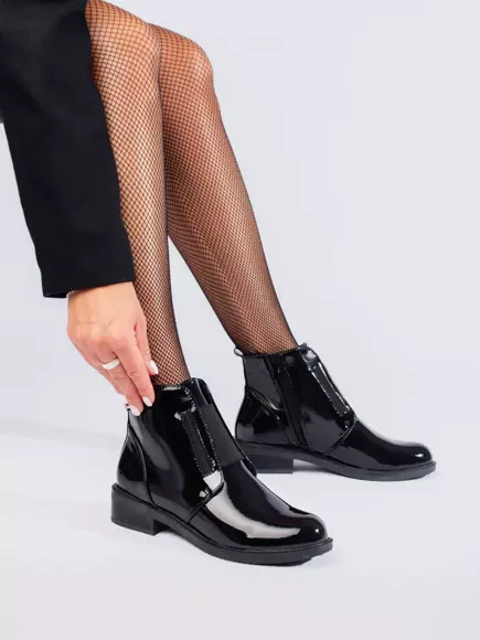 Elegantní dámské kotníkové boty na plochém podpatku Shelovet