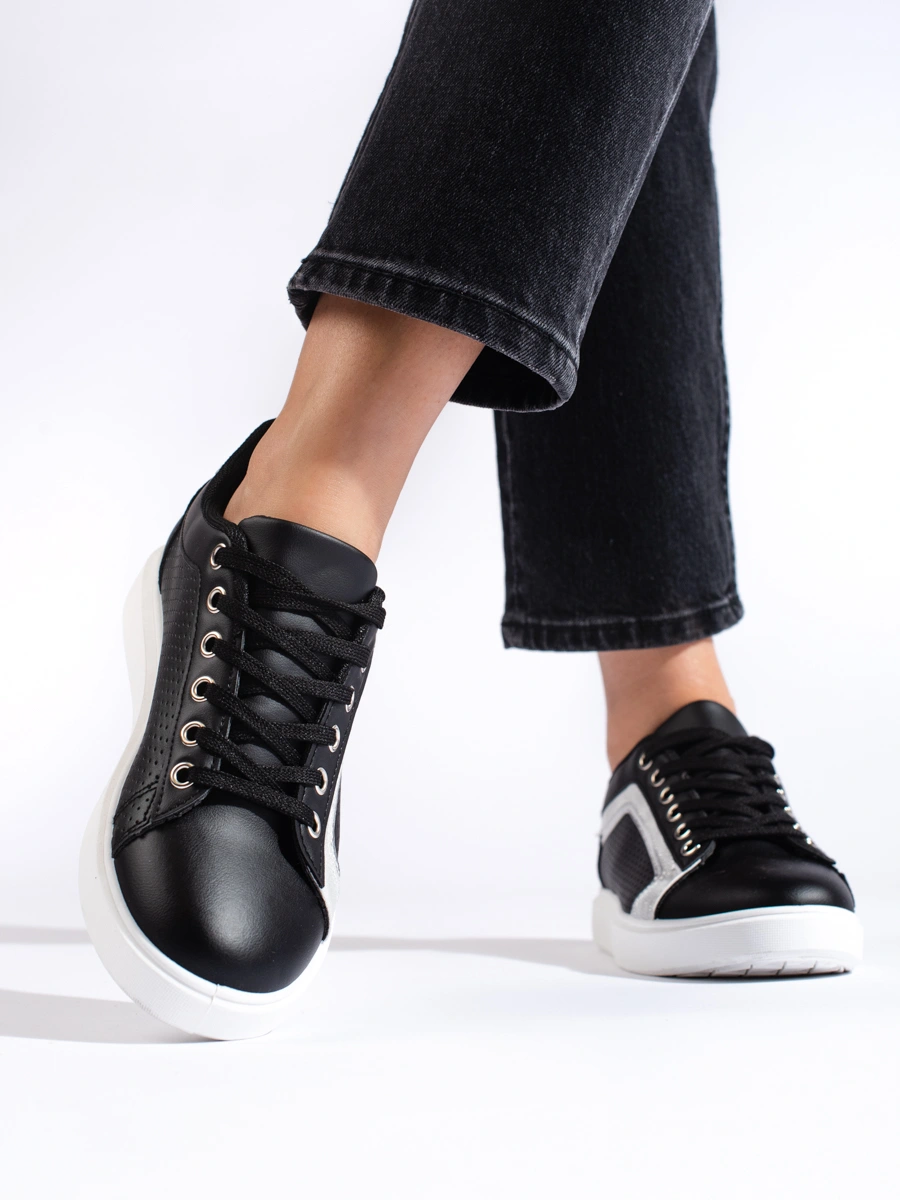 Klasická pohodlná dámská sportovní obuv černá 