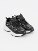 Černé sneakersy dámské s ozdobnými částmi