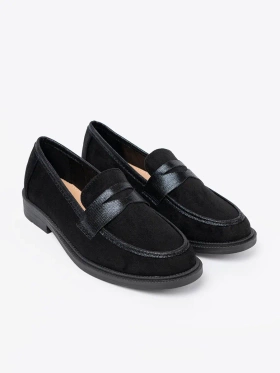 Černé semišové loafersy