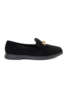Černé semišové mokasíny s elegantní zlatou ozdobou