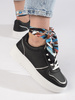 Černé dámské sneakersy na zavazování stužkou