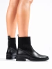 Nazouvací kotníkové boty na plochém podpatku